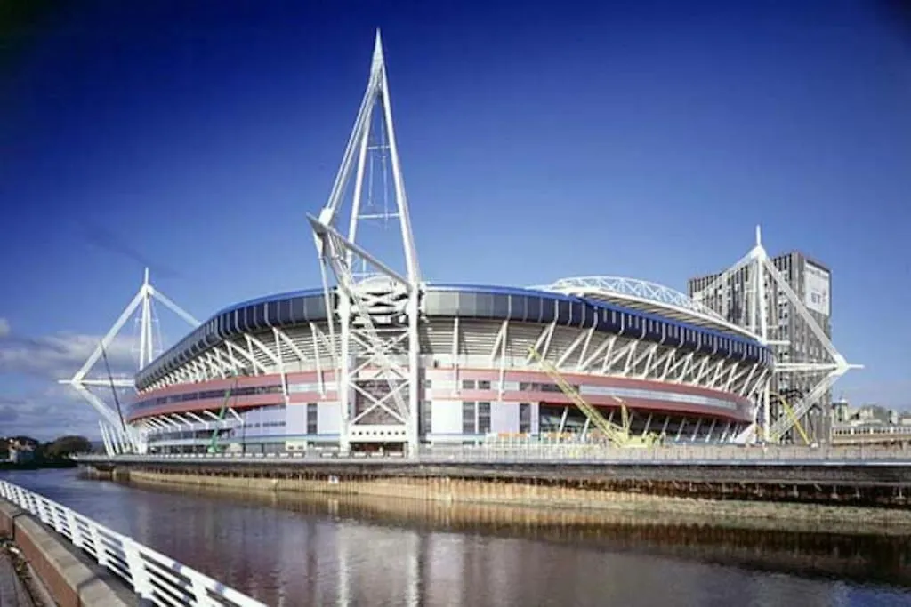Cardiff House 62 - Central Location